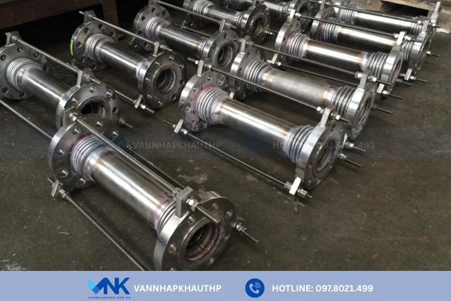 Van Nhập Khẩu sẵn kho khớp nối mềm inox áp lực cao