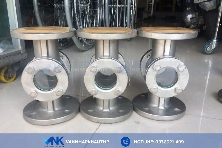 Van Nhập Khẩu sẵn kho kính soi lắp bích