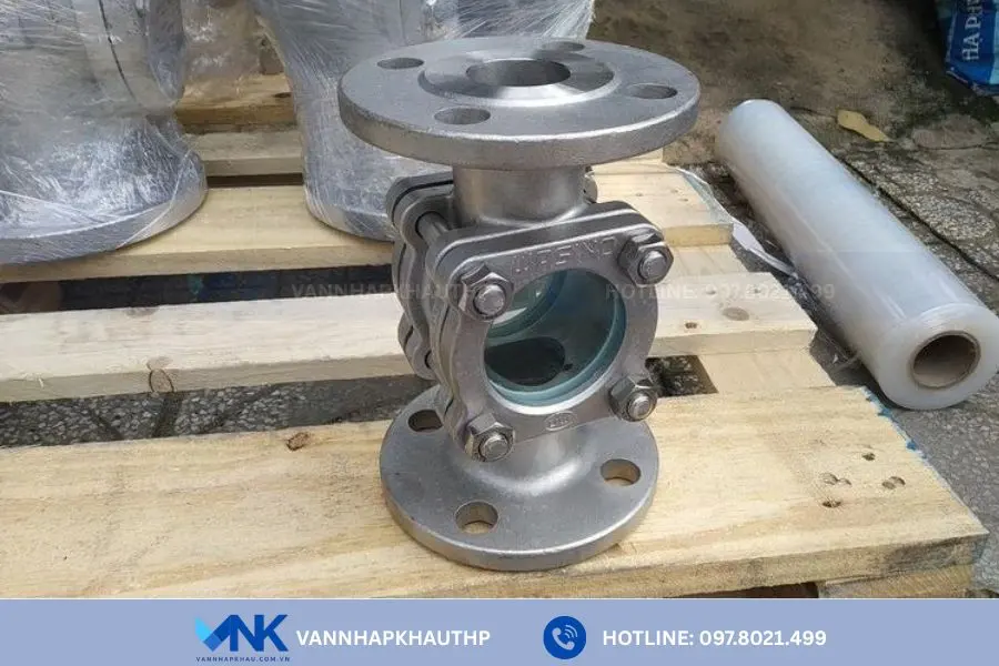 Một số ưu điểm của kinh soi lắp bích