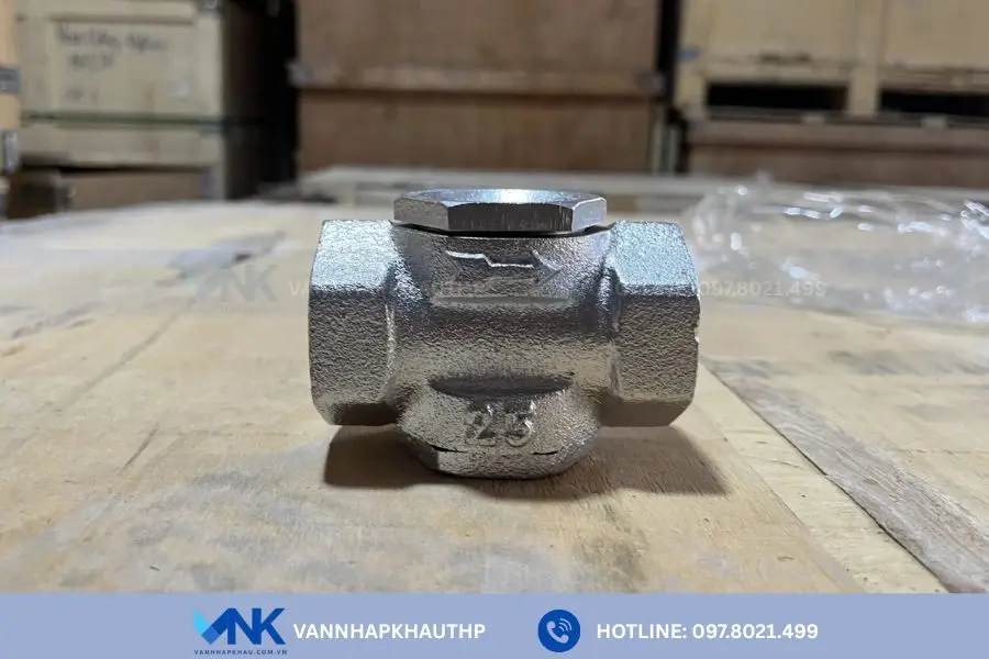 Kinh soi lắp ren làm từ inox