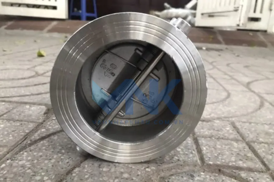 Lắp đặt van 1 chiều inox cánh bướm đúng để hệ thống hoạt động bền bỉ