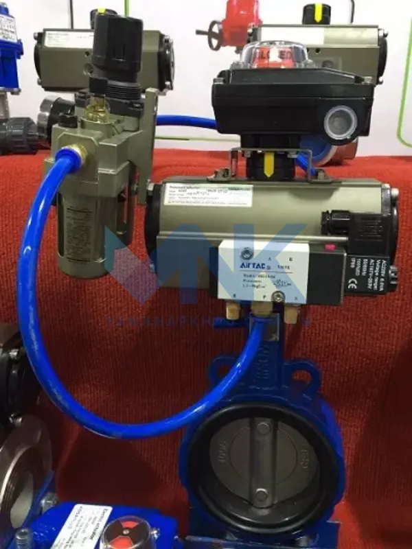 Van bướm điều khiển khí nén lắp bộ lọc khí nén