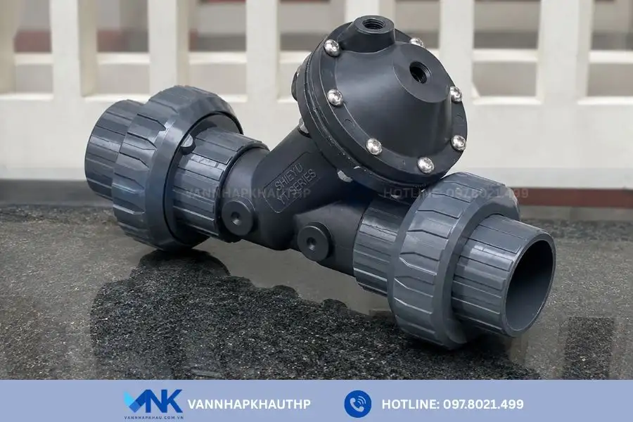 Van màng nhựa thiết kế dạng chữ Y