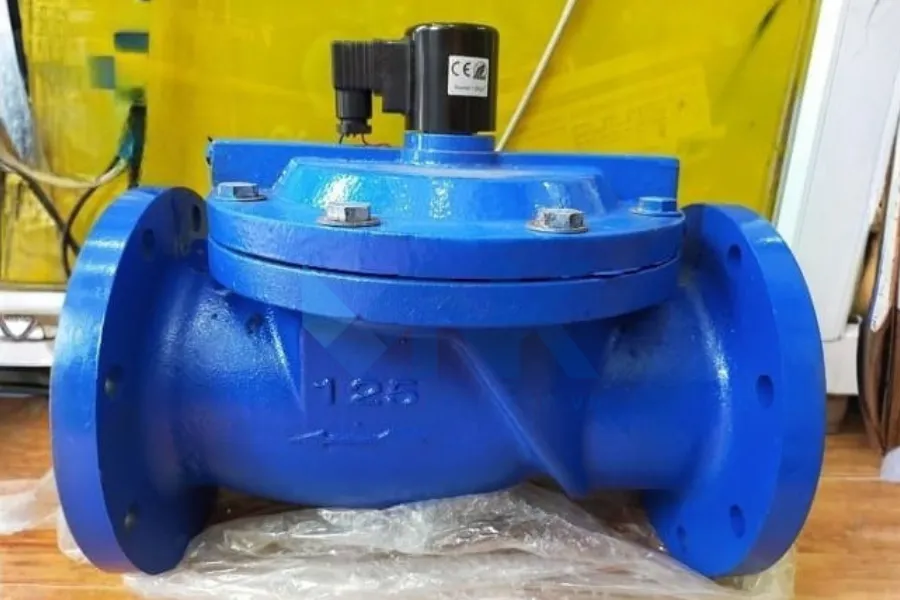 Hình ảnh thiết bị van điện từ làm bằng gang