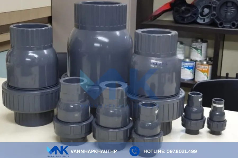 Van một chiều rắc co nhựa